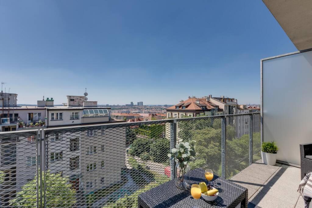 Jt'S Apartments Korunni Str. 프라하 외부 사진