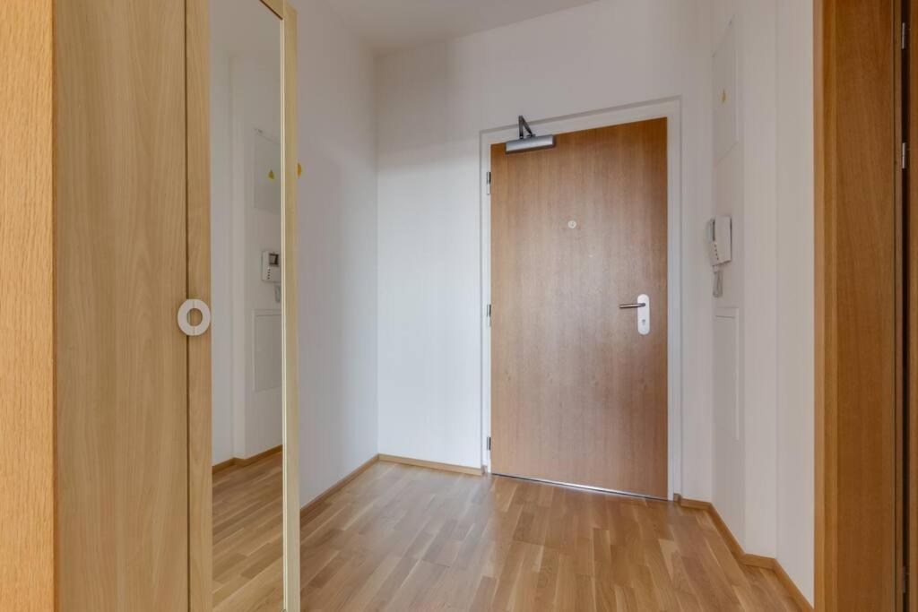Jt'S Apartments Korunni Str. 프라하 외부 사진