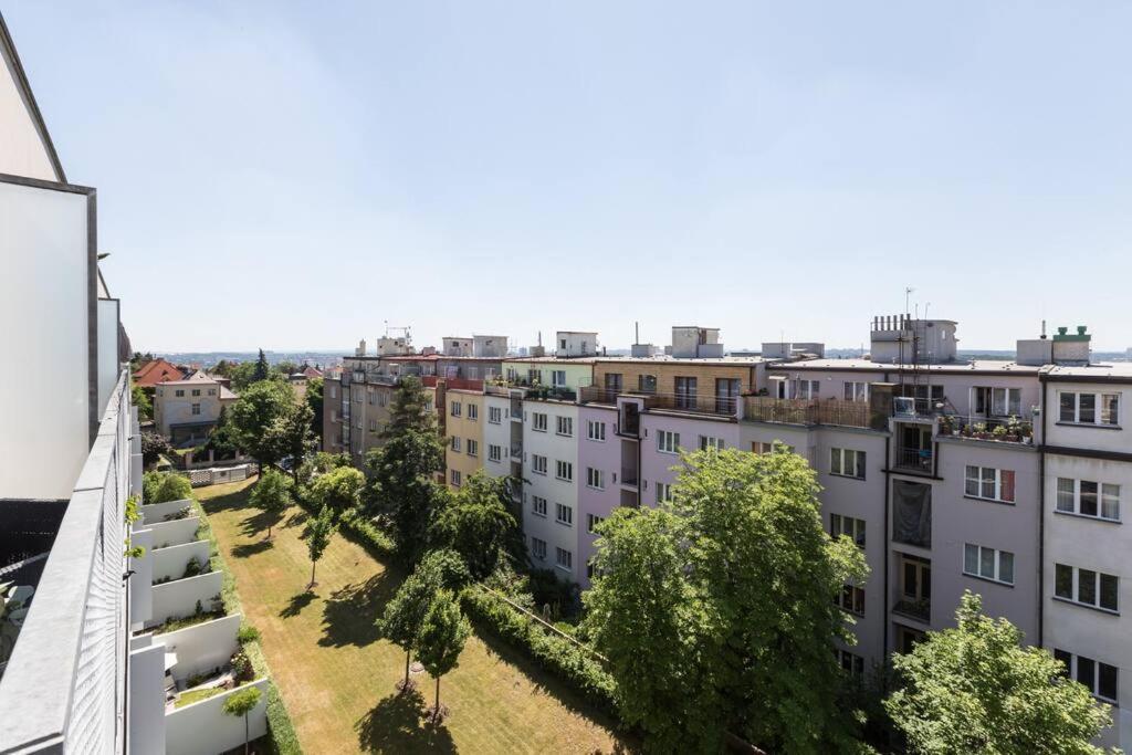 Jt'S Apartments Korunni Str. 프라하 외부 사진